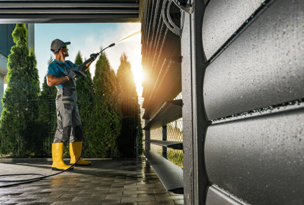 Best Pool Deck Cleaning  in Cottonwood Shores, TX